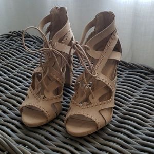 Express Heeled Sandal - NEW